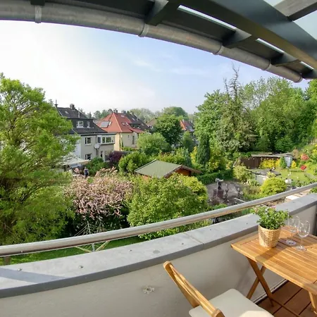 Apartment Mit Balkon Westfalenhalle Und Universitaet Fusslaeufig Dortmund