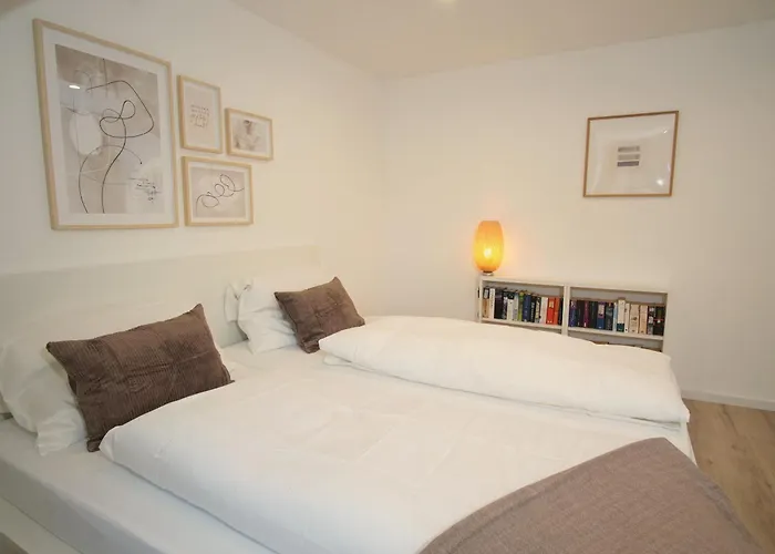 Westfalenhalle, Stadion & Uni Fusslaeufig * ドルトムント